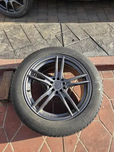 I am selling a set of Michelin X-Ice 225/55 R18 winter tires on alloy rims that fit our Infiniti QX5...
