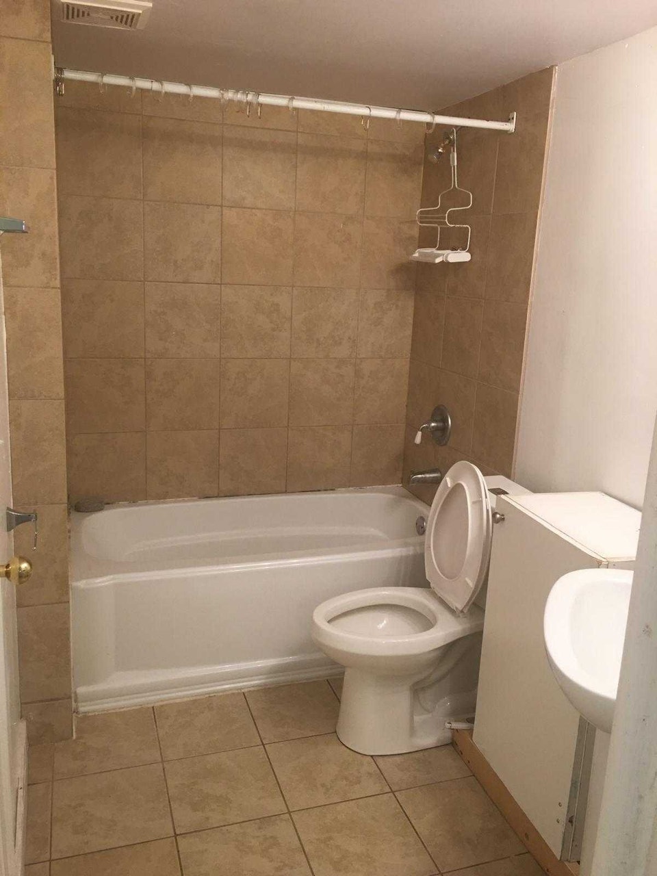 Basement for rent in Saddlemead road.NE. Calgary for $1100 . 3