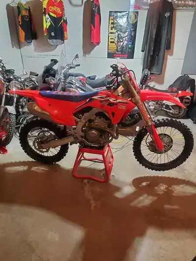 2022 Honda CRF250R, needs nothing, ready to ride. NO TRADES. If the add is up it's still available....