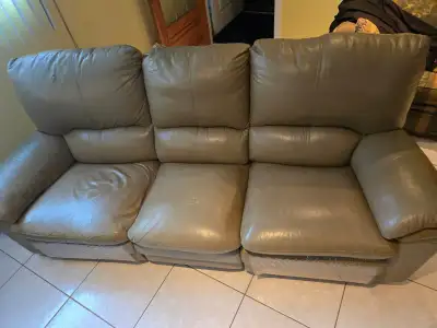 Sofa a donner, View more