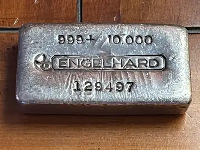 3rd series 10oz ingot in Canadian variation with thinner serial number font. We believe theses ingot...