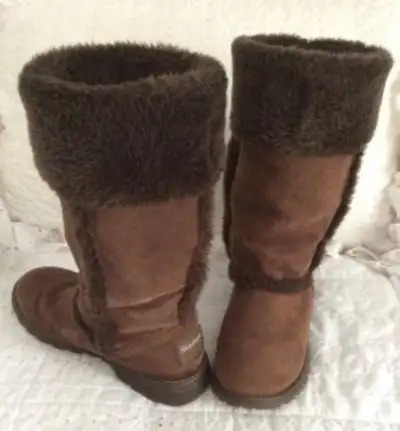 "SKECHERS" Winter Boots - Size 8, View more