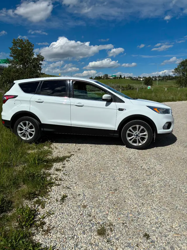 2017 Ford Escape SE AWD 209k km 4000 OBO As Is