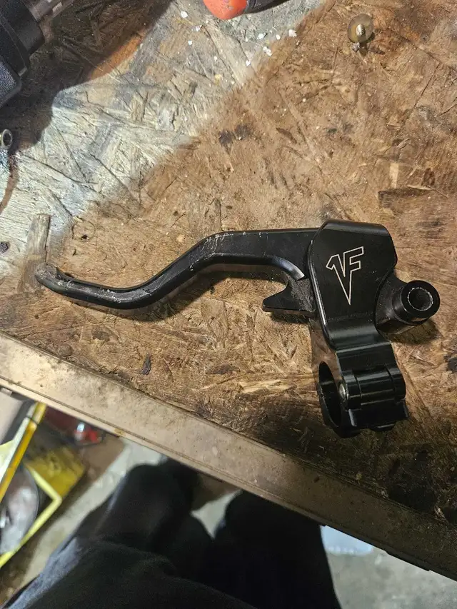 2 Harley-davidson performance ez pull clutch lever in Other in City of Toronto - Image 3