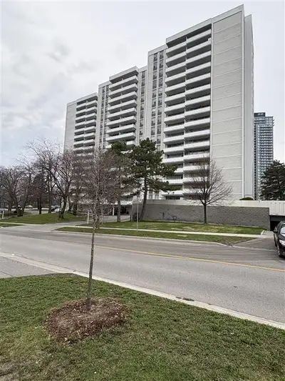Bright ground-floor 1-bedroom condo for rent in a prime North York location. Carpet-free with a smar...