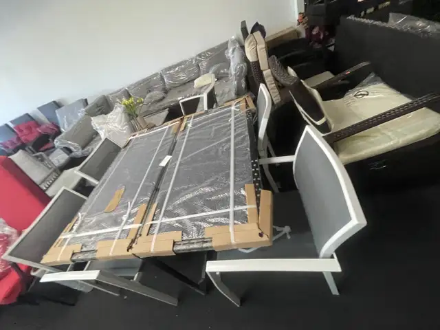 5 PC Outdoor patio furniture set on sale  in Patio & Garden Furniture in Markham / York Region - Image 6