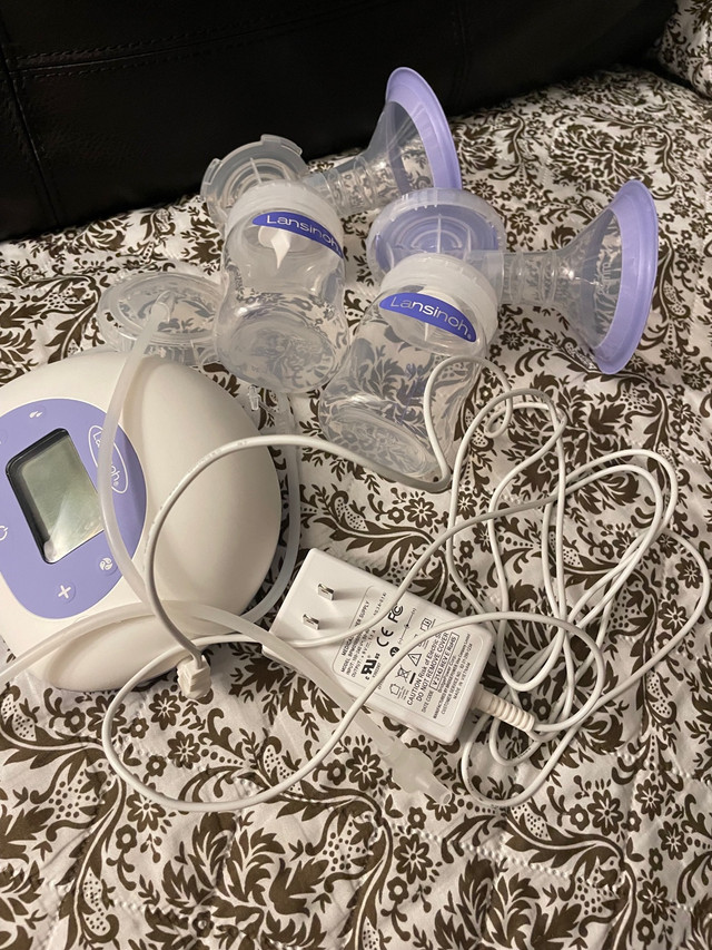 breast pump with bag and free  milk storage bag in Feeding & High Chairs in Dartmouth