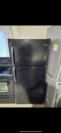 30 inch    w  black top freezer bottom fridge working