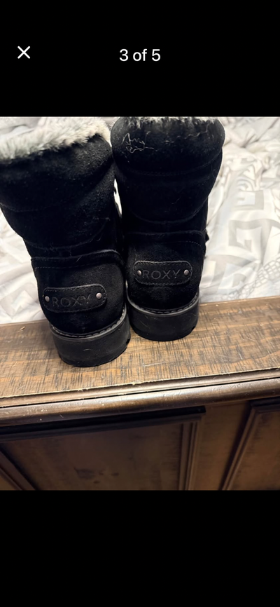 Roxy size 9 black suede winter boots, View more