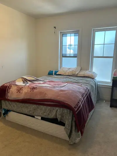 Room for rent in house