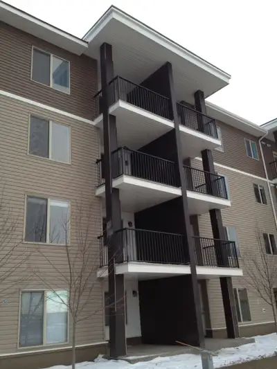 2-Bedroom, 1-Bath Condo in Saddle Ridge NE, 7180-80 Av NE, Calga