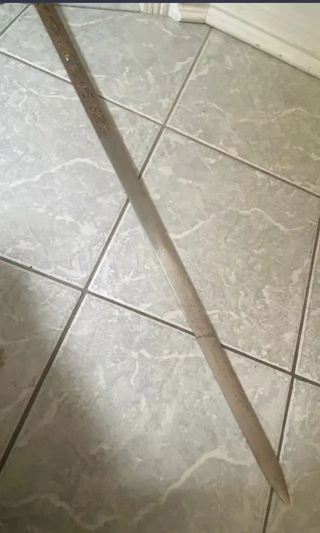 Vintage Toledo engraved 42”rapier sword.  in Arts & Collectibles in Markham / York Region - Image 8