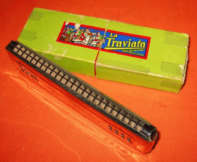 Harmonica "LA TRAVIARA" In (C/G) Made In Germany RARE A1 Arts