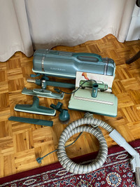Aspirateur Vintage Electrolux (TRÈS PROPRE)