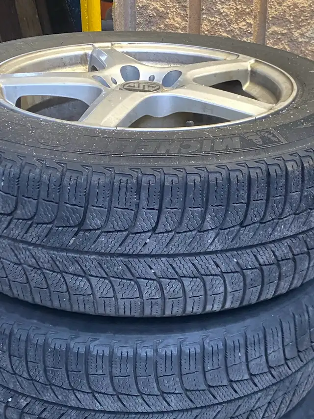 bmw x3 wheels 5x112 tires Michelin 225/60/17 in Tires & Rims in City of Toronto - Image 2