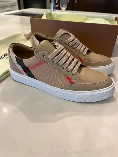 Burberry Sneakers Brand New Beige Salmond Lace Up Women's, View more