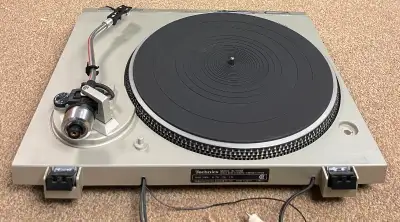 Vintage TECHNICS SL-D202 Direct Drive Automatic Turntable System, View more