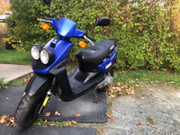 Scooter Yamaha 2006, refait par Secret Import