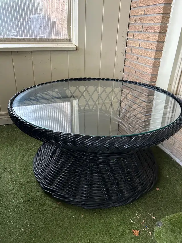6 piece Real Wicker Set in Couches & Futons in Norfolk County - Image 3