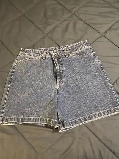 Never worn