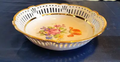 Schwarzenhammer Bavaria Pierced Dish - Meissen Rose Motif 7"×2", View more