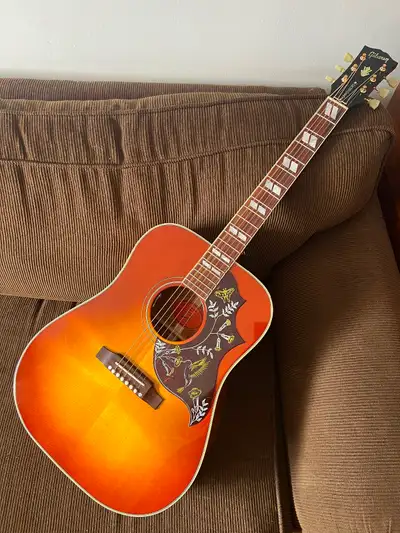 Gibson Hummingbird 2024, View more