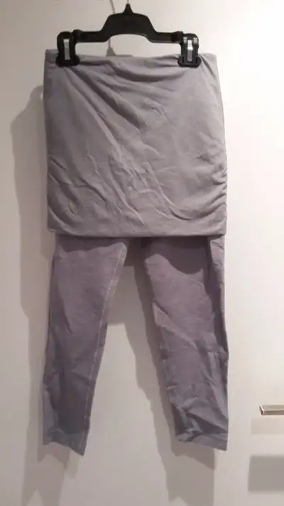 Lululemon Yin To You Crop Leggings Fossil Gray Fold Over Skirt Pant dance yoga pant in size 4. Never...