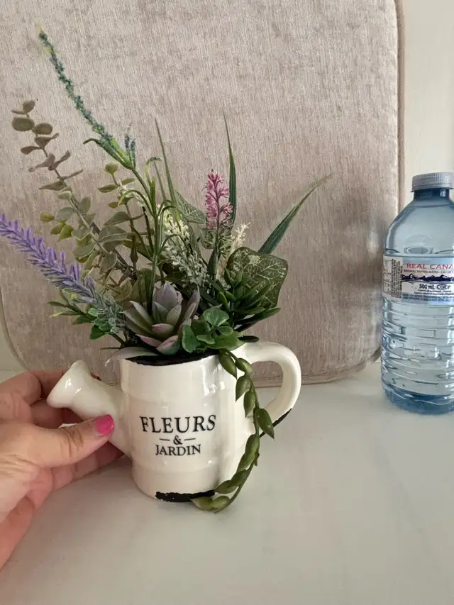 Fleurs & Jardin Watering Can with floral  in Hobbies & Crafts in Oakville / Halton Region - Image 4