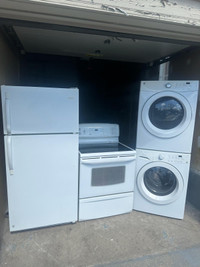 Full working Fridge /stove can DELIVER