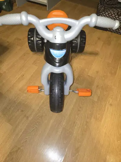 Harley Davidson Tricycle (FISHER PRICE)✨️KIDS, View more