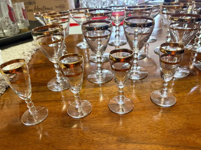 Wine Glasses 65596947394433122