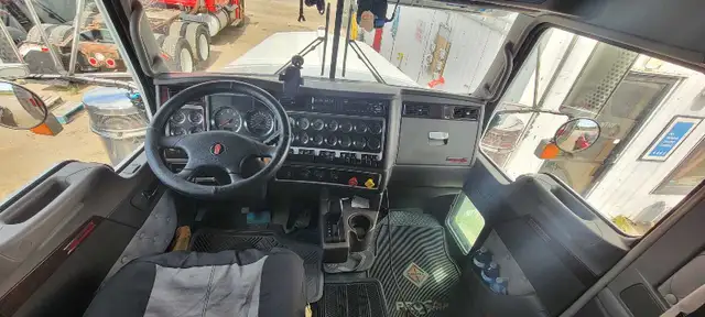 kenworth w900 for sale 2020 in Heavy Trucks in Edmonton - Image 8