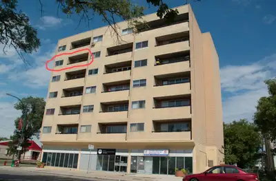 2 Bed 1 Bath Apartment @930 CAD/month, ALL UTILITIES INCLUDED