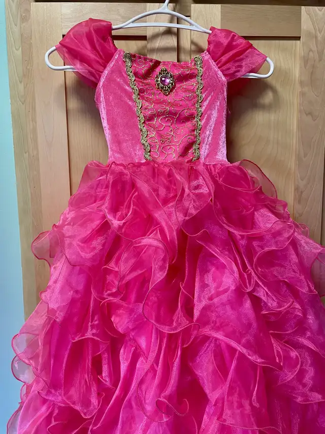 child’s costume dress in Kids & Youth in Dartmouth - Image 3