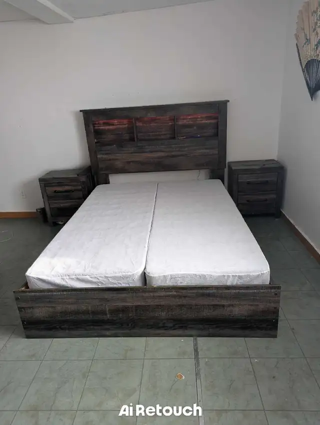 Ensemble de chambre en bois massif – Style moderne rustique in Beds & Mattresses in Sherbrooke - Image 2