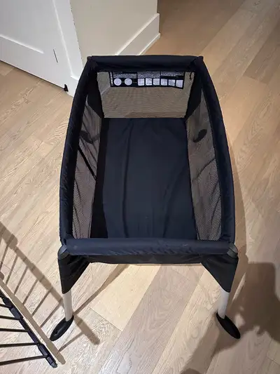 Phil & Teds Bassinet, View more