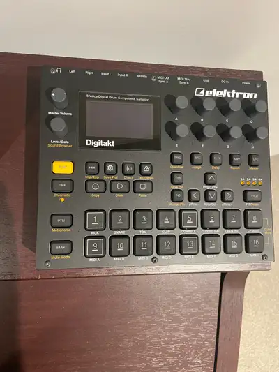 Elektron Digitakt, View more