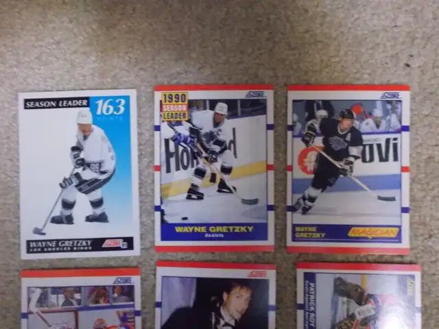 9 Wayne Gretzky, Roy, Hull Hockey cards in Arts & Collectibles in Markham / York Region - Image 3
