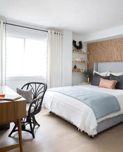 Female Roommate- Room for Rent Pembina Highway