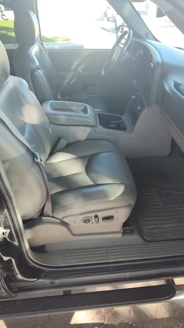 2005 Chev Avalanche597791632681216007