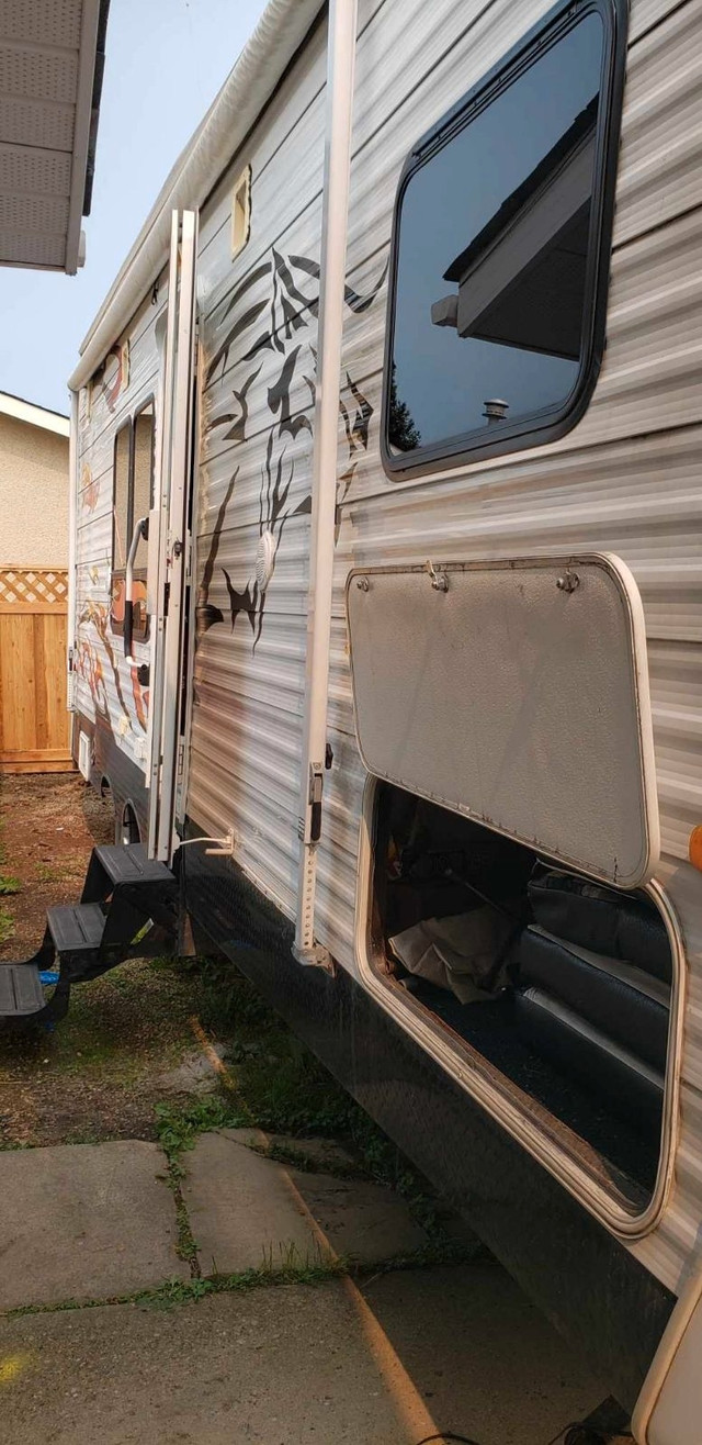 2006 Wolfpack Toy Hauler | Travel Trailers & Campers | St. Albert | Kijiji