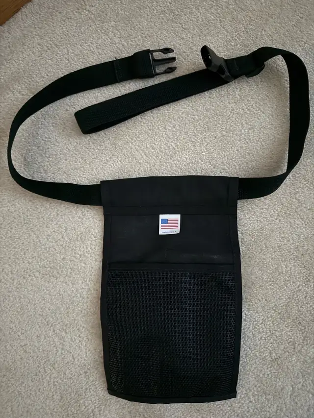 massage therapist holster with adjustable belt with bottle in Other Countries in Canada - Image 5