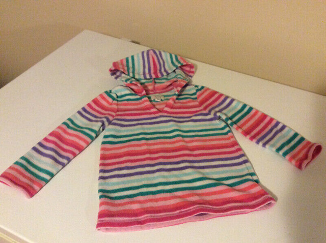 Girls size 4T , Fleece spring and fall hoodie in Clothing - 4T in Moncton