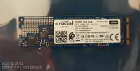 Crucial CT525MX300SSD4 525GB M.2 2280 SATA Solid State Drive
