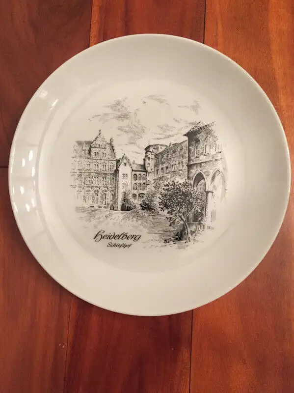 Heidelberg Germany AK Kaiser Schloss Collector Plate in Arts & Collectibles in City of Toronto - Image 2