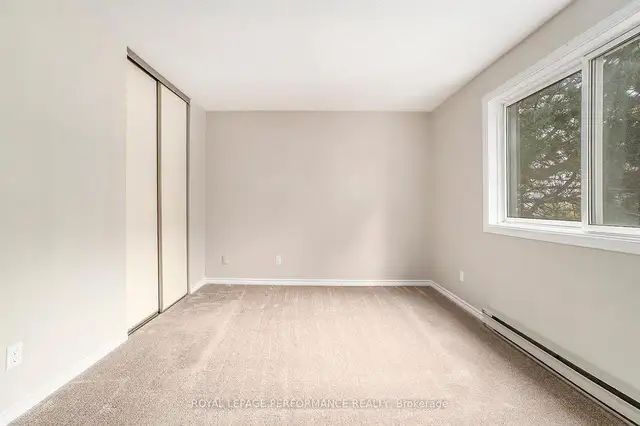 Room for rent at Ottawa (Off Montreal Road, close to downtown) in Room Rentals & Roommates in Ottawa - Image 4
