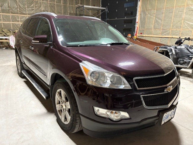 2009 Chevy Traverse in Cars & Trucks in Sarnia