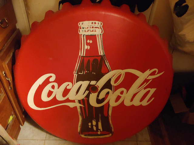 Coca cola bottle cap double stamp table  in Arts & Collectibles in Burnaby/New Westminster