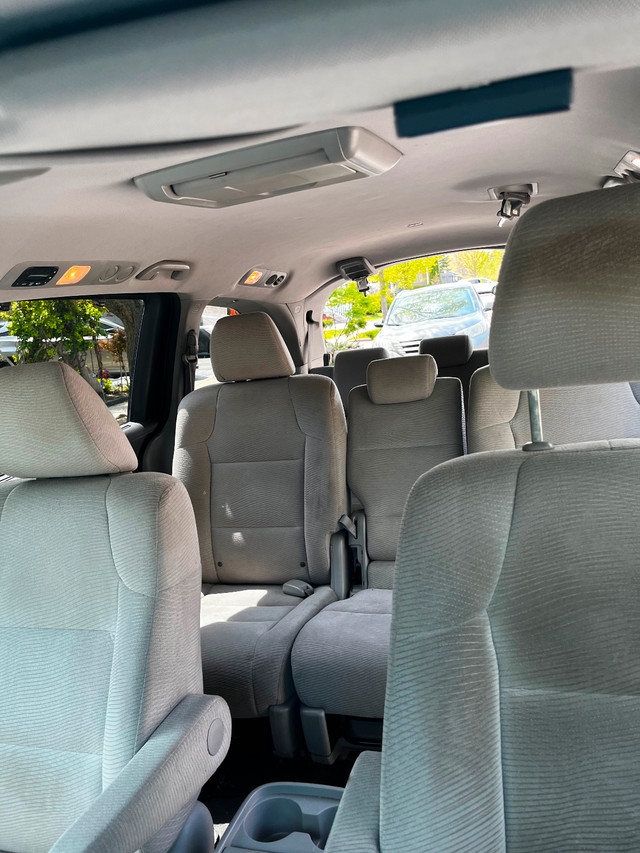 Honda Odyssey 2011 Ex for immediate sale in Cars & Trucks in City of Toronto - Image 4