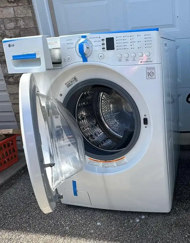 27” LG WASHER ELECTRIC FRONT LOAD STACKABLE FULL CAPACITY  in Washers & Dryers in City of Toronto - Image 4